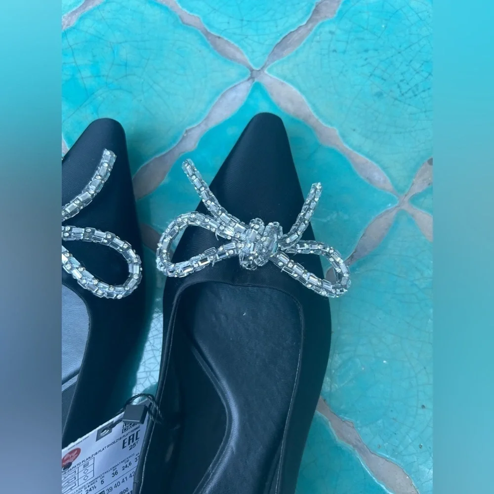 Zara Embellished Bow ballet flats in Black New with Tags!